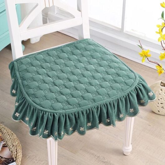 Csparkv - Set of 4 Chair Cushions with Ruffle, Dining Chair Cushion, Chair Pads with Ties, Decor Kitchen Seat Cushion Covers Non-Slip Washable Dark